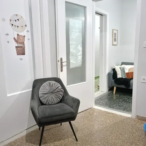 Είσοδος και χώρος αναμονής